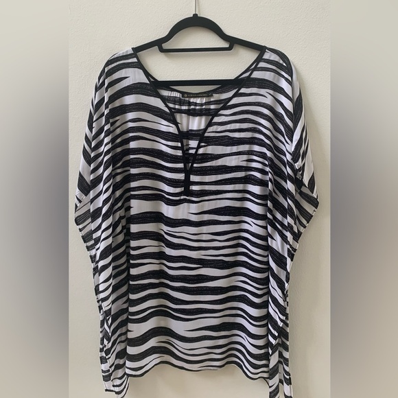 SZ SP Vix Paula Hermanny Black / White Zebra Stripe Cover-Up Kaftan - Picture 3 of 9